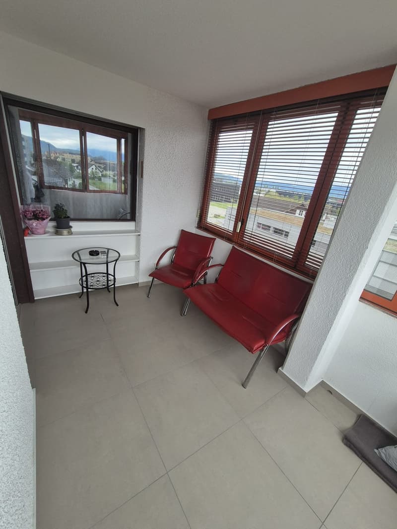 Moderne 4.5-Zimmer-Wohnung mit Balkon und herrlicher Aussicht in Altstätten (6)