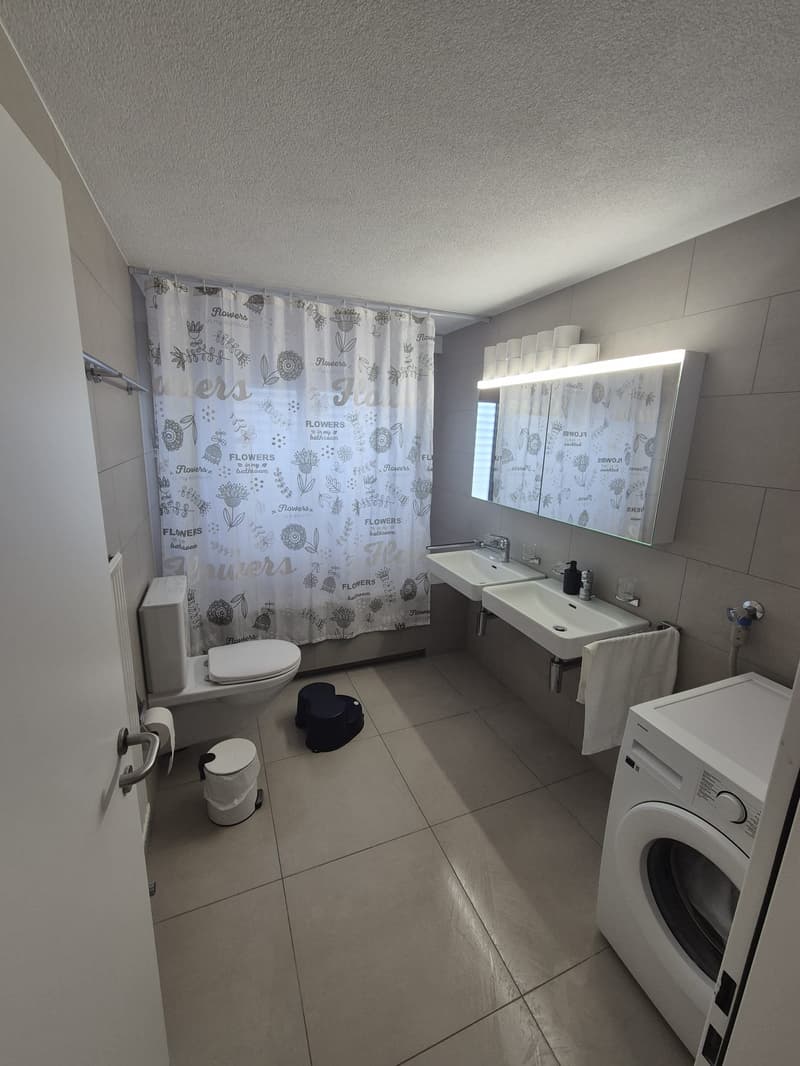 Moderne 4.5-Zimmer-Wohnung mit Balkon und herrlicher Aussicht in Altstätten (8)