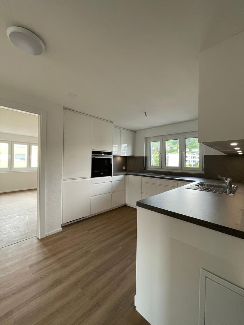 Charmante 4-Zimmer-Wohnung mit Balkon in ruhiger Lage (6)