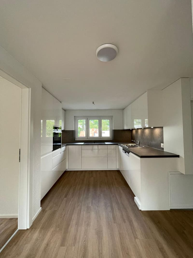 Charmante 4-Zimmer-Wohnung mit Balkon in ruhiger Lage (11)