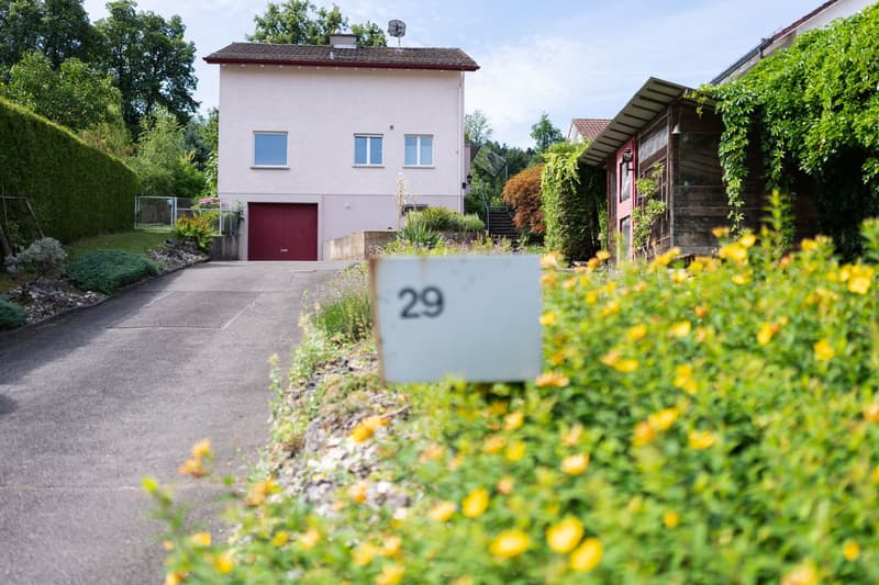 Gartenidylle über Regensdorf – Ihr neues Zuhause für die ganze Familie (26)