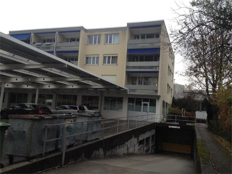 Einstellhallenplätze zu vermieten! / Places de parking à louer! (1)