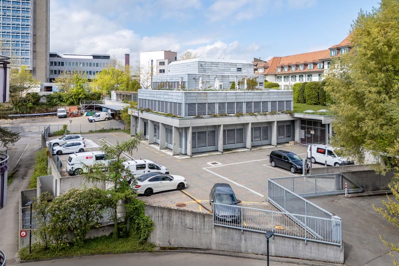 Ottimi spazi di stoccaggio e archiviazione da 80 m² (2)