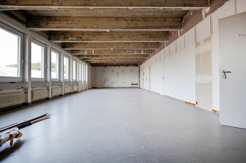 Surfaces commerciales d'un total de 434m² dans le centre commercial - Migros Oberwil (5)