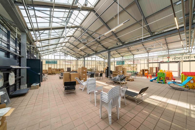 Ampio spazio commerciale con 2'500m2 - MParc Delemont (12)