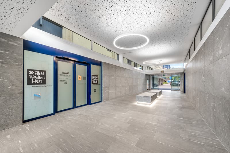 Spazio di pratica / retail alla stazione di Stettbach (9)