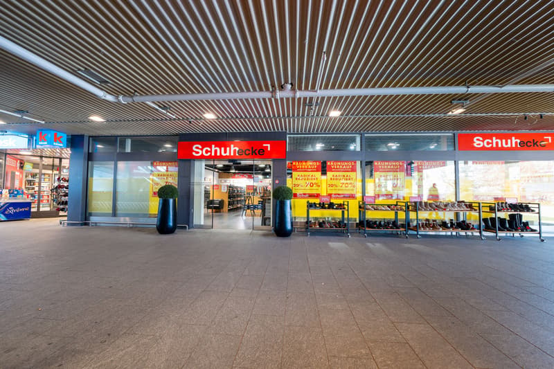 Spazio commerciale di circa 175m² presso Migros Füllinsdorf (1)
