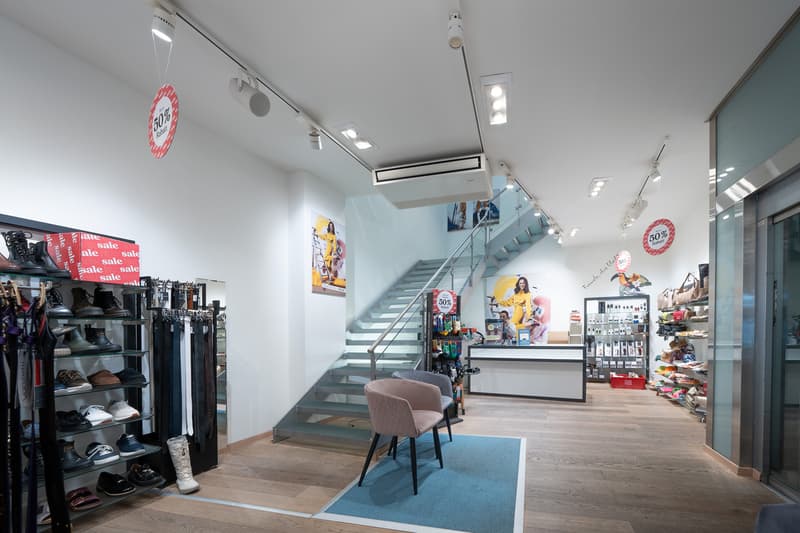 Retail space with shop window in top location between Rhine and Market Square (3)