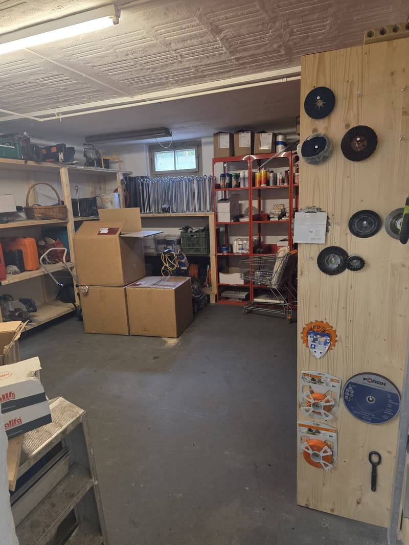Nachmieter gesucht: Büro & Lager in Muri | ca. 157 m² | nahe A6 (4)
