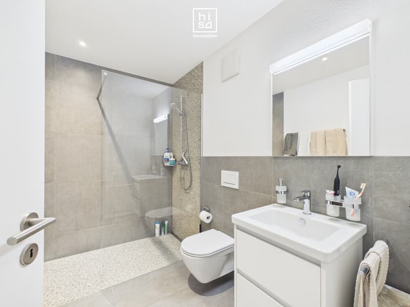 moderne 2.5 Zimmerwohnung in Mosnang (9)