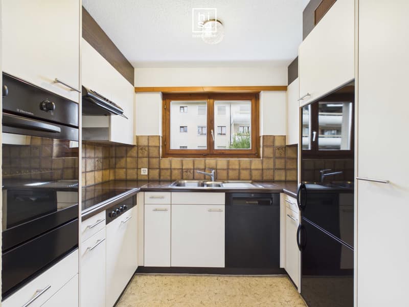 3.5-Zimmerwohnung mit grossem Balkon zu vermieten (4)