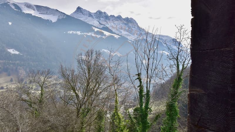 Chalet typique de la vallée d'Illiez (8)