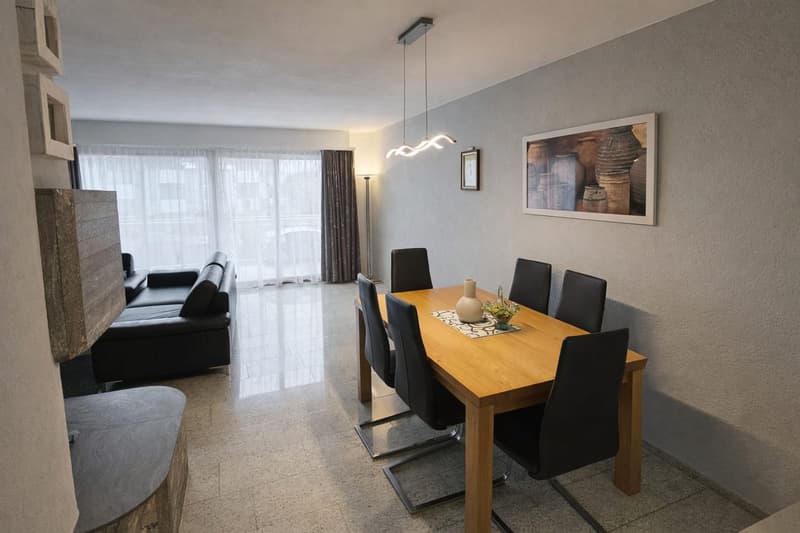 Charmante 5.5-Zimmer-Maisonette-Wohnung in Glattfelden inkl. einem Tiefgaragenplatz (2)