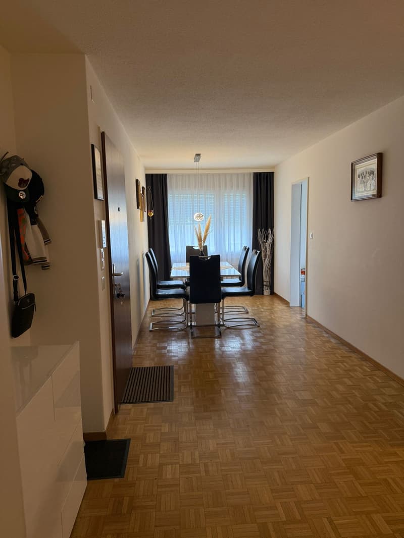 Charmante 4.5-Zimmer-Wohnung in Bülach – Renoviert und bezugsbereit (3)