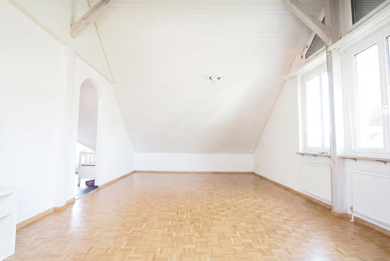 Charmante 3-Zimmer-Dachwohnung an ruhiger Lage in Frenkendorf – ab sofort verfügbar (3)
