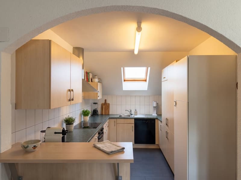 Grosszügige 3.5-Zimmer-Dachwohnung mit 110 m² in Frenkendorf (3)