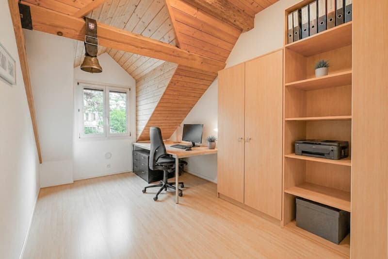 Historisches Berner Bauernhaus mit vier Wohnungen und Gewerbe (6)