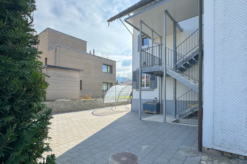 Frisch saniert: modernes Wohnen in elegantem Altbau-Flair (15)
