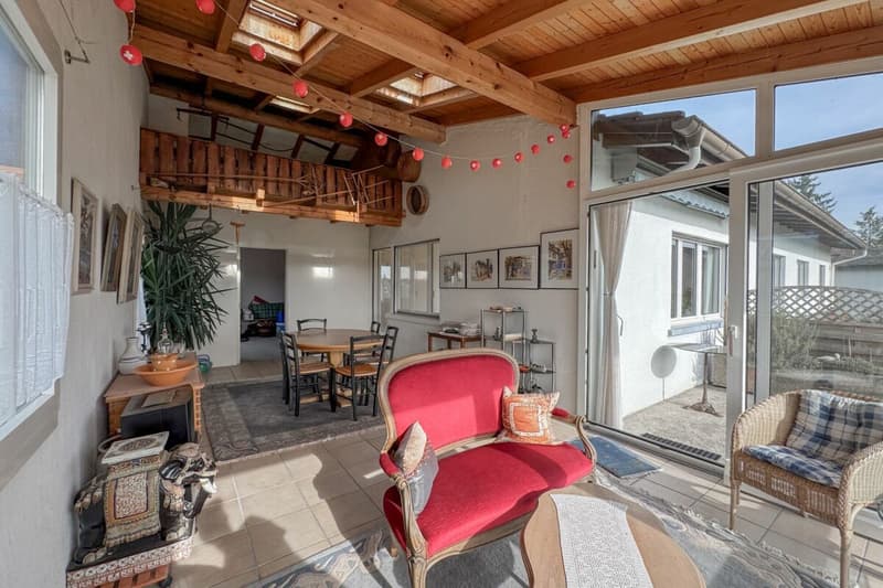 Weite, Sonne, Freiheit: vielseitiges Zuhause mit Studio und grossem Garten (12)