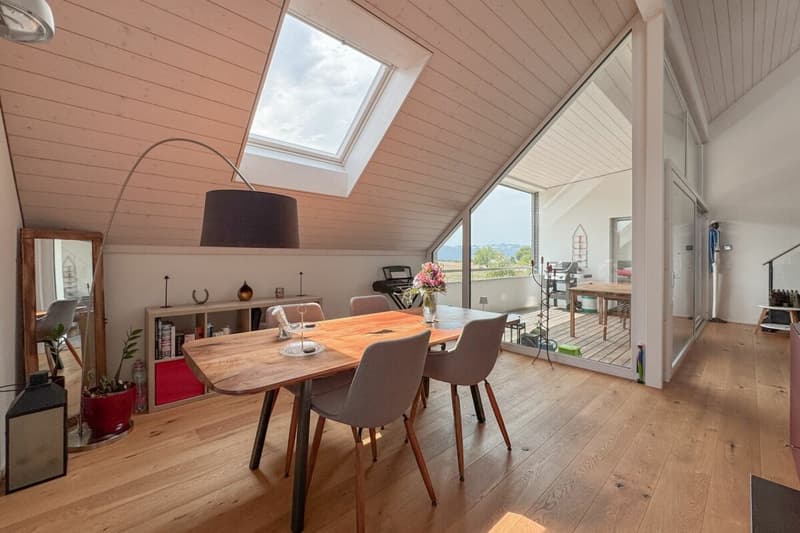 Architektur trifft Licht und Bergblick: Maisonette mit hoher Privatsphäre (3)