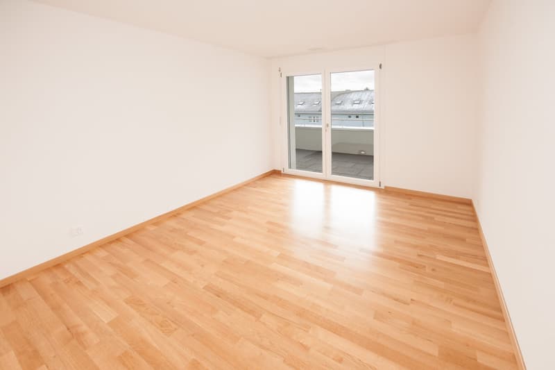 Helle 4.5-Zimmer-Wohnung mit Balkon in Dübendorf (6)