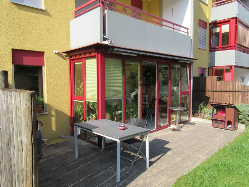 Charmante 3.5-Zimmer-Wohnung in Rüti (2)