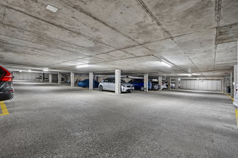 Grosszügige 3.5-Zimmer-Wohnung mit sonnigem Sitzplatz in ruhiger Lage in Zürich-Seebach (19)