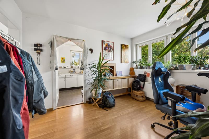 Zweifamilienhaus mit Garten und Ausbaupotenzial in Münchenstein (22)