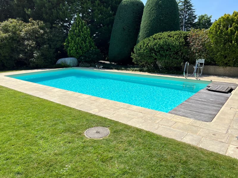 Villa d’exception de 7,5 pièces avec potentiel foncier remarquable (2)