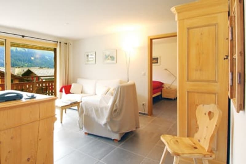 Charmante 2.5-Zimmer-Zweit-Wohnung am Sonnenhang in Klosters (8)