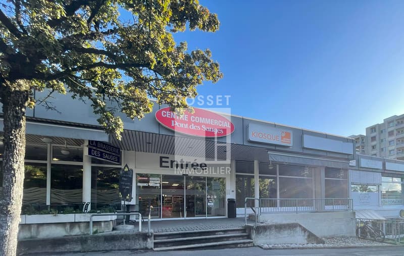 Opportunité à saisir - Local commercial idéalement situé ! (4)