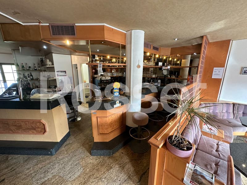 Charmant Café-Restaurant au cour de Puidoux idéal pour petite restauration (4)