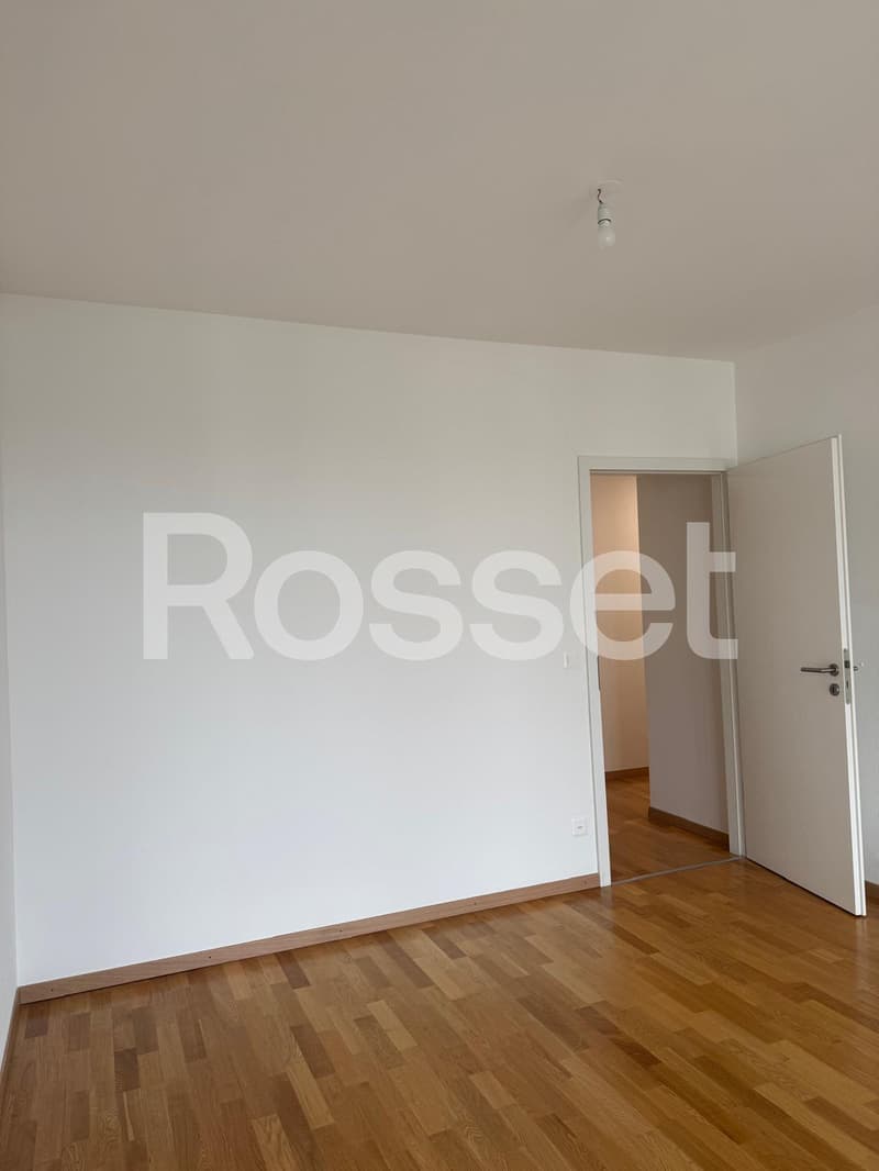 Appartement 6 pièces au 5ème étage. (7)