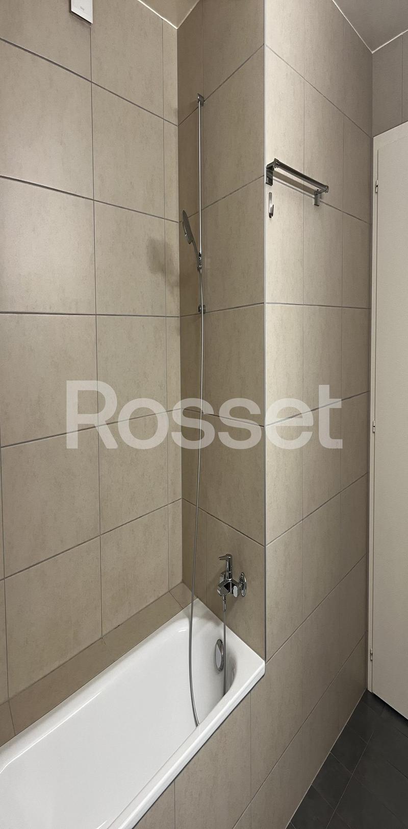Appartement de 4 pièces au 3ème étage (4)