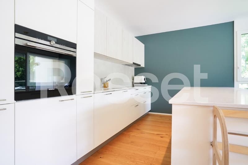 Secteur résidentiel - Appartement de 5 pièces au 1er étage (2)