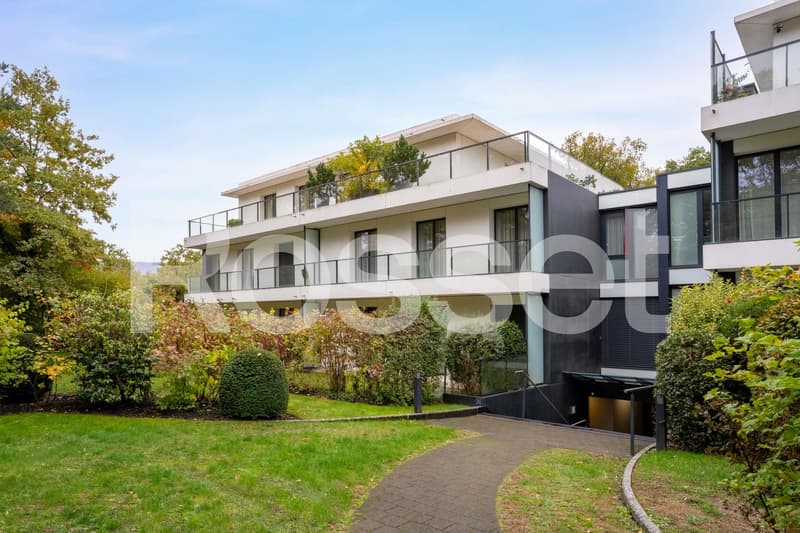 Appartement de 7 pièces en rez-de-jardin (1)