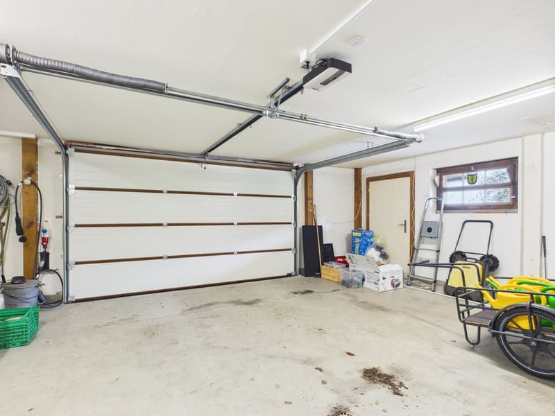 Charmantes 5.5-Zimmer-Bauernhaus in ruhiger Lage von Leuzigen (23)