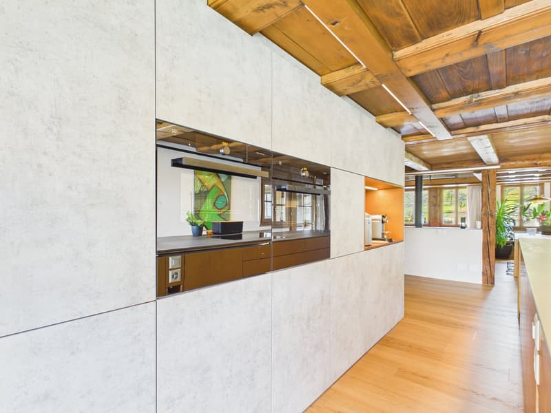 Charmantes 5.5-Zimmer-Bauernhaus in ruhiger Lage von Leuzigen (8)