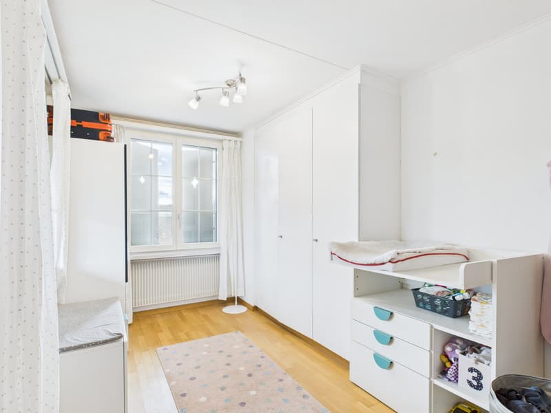 Sonniges Einfamilienhaus in ruhigem Quartier mit Waldnähe (11)