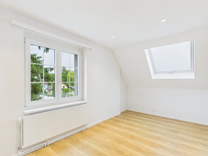 CHARMANTE 2.5-ZIMMER-DACHWOHNUNG MIT LOFTCHARAKTER (11)
