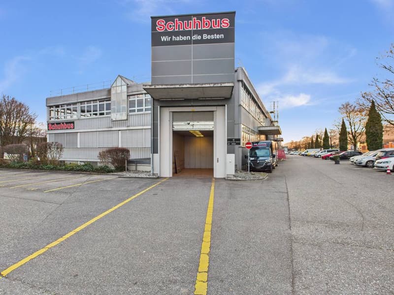 Produktions- und Gewerbefläche mit Büroanteil in Industriezone I (15)