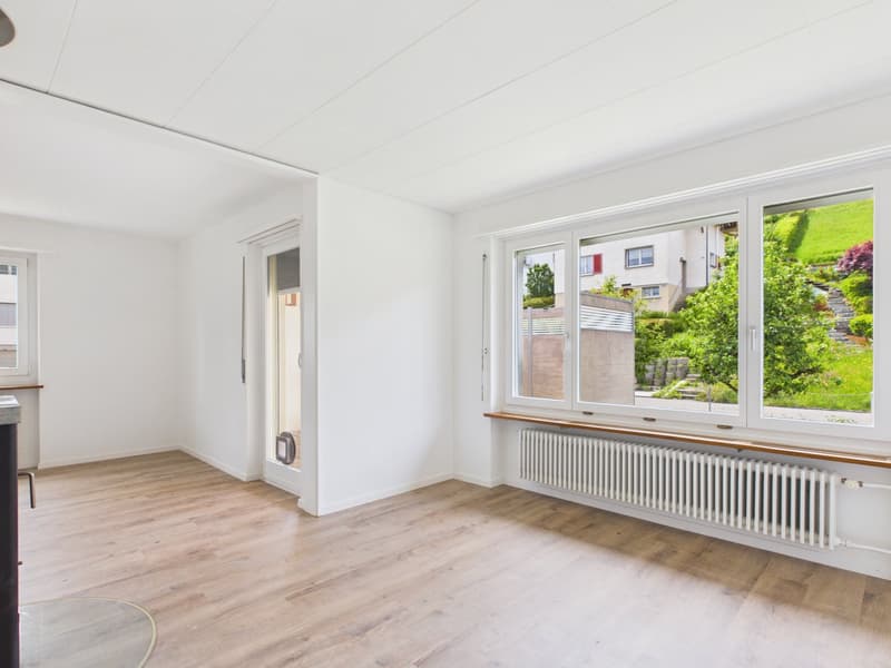 Charmantes 4½-Zimmer-Einfamilienhaus mit Garten in Killwangen (5)