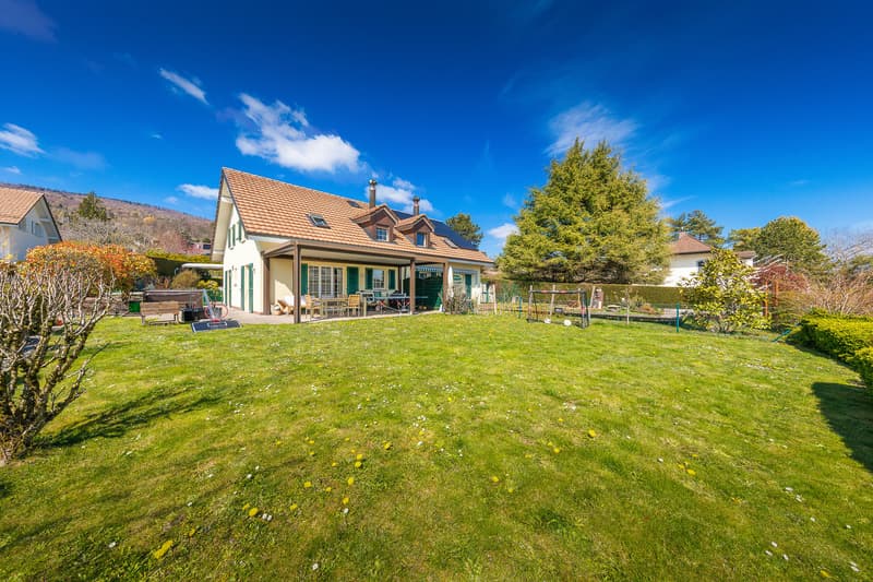 Magnifique villa jumelle à Genolier (1)