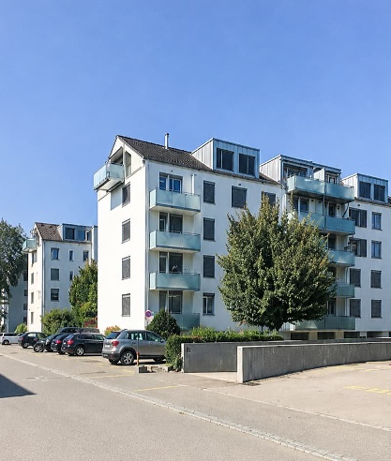 1351.4110 Foto Haus
