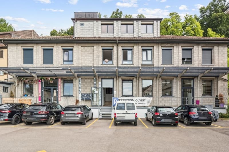 Magnifique Immeuble de rendement, rénové au centre de Porrentruy (1)