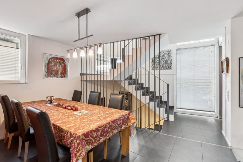Belle maison individuelle avec grand jardin et jacuzzi (6)