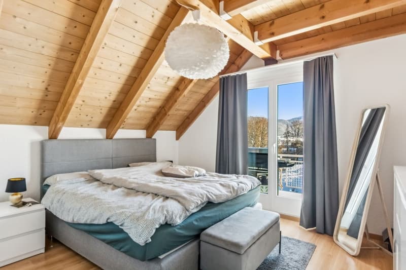 OPPORTUNITÉ RARE À CORGÉMONT : Superbe 5.5 pièces avec garage-atelier (13)