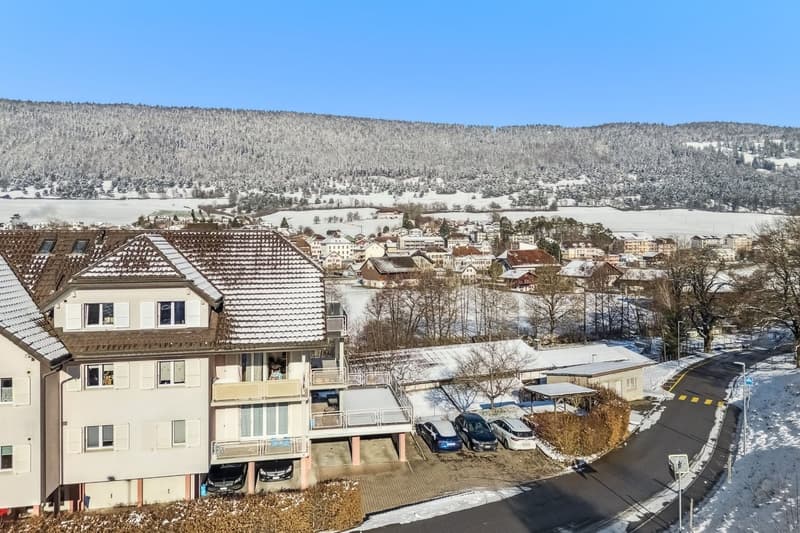 OPPORTUNITÉ RARE À CORGÉMONT : Superbe 5.5 pièces avec garage-atelier (6)
