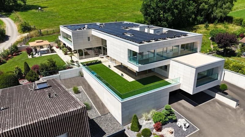 Importante baisse de prix, Là où le luxe se fait discrétion, et la bea (2)