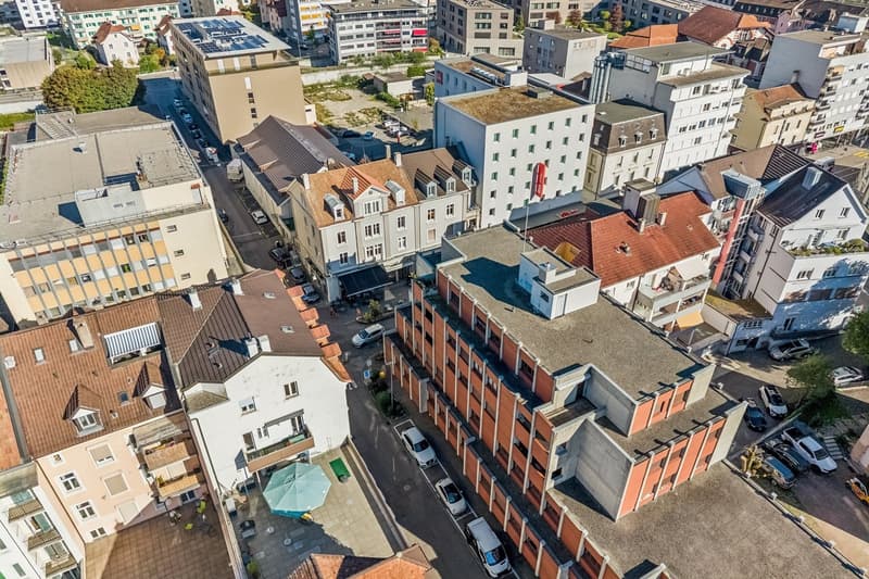 Immeuble de caractère mixte et de rendement au coeur de Delémon (1)